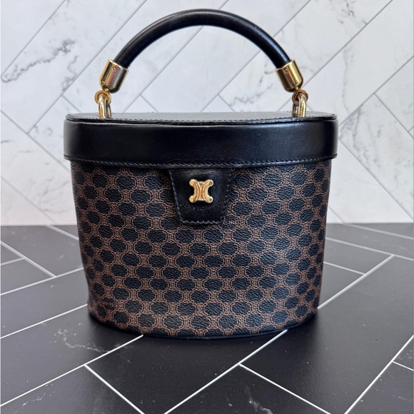 Celine Macadam Blazon 2way Pattern Vanity Bag Triomphe leather Gold BlackVintage - Picture 6 of 12